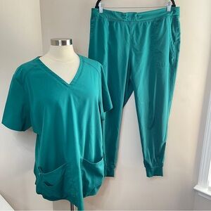 MED COUTURE Touch Hunter Green 2X Top XL Jogger Bottom Scrubs 2-Piece SET